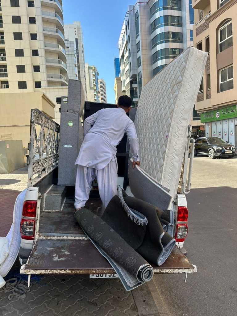 Expert_Junk_Removal_Service_Dubai Absolutely free junk removal services are available in Dubai. We offer free furniture removal, old appliances removal, electronics removal, house removal, office removal and recycle your unwanted items into treasures for others in UAE. Just call us and relax.